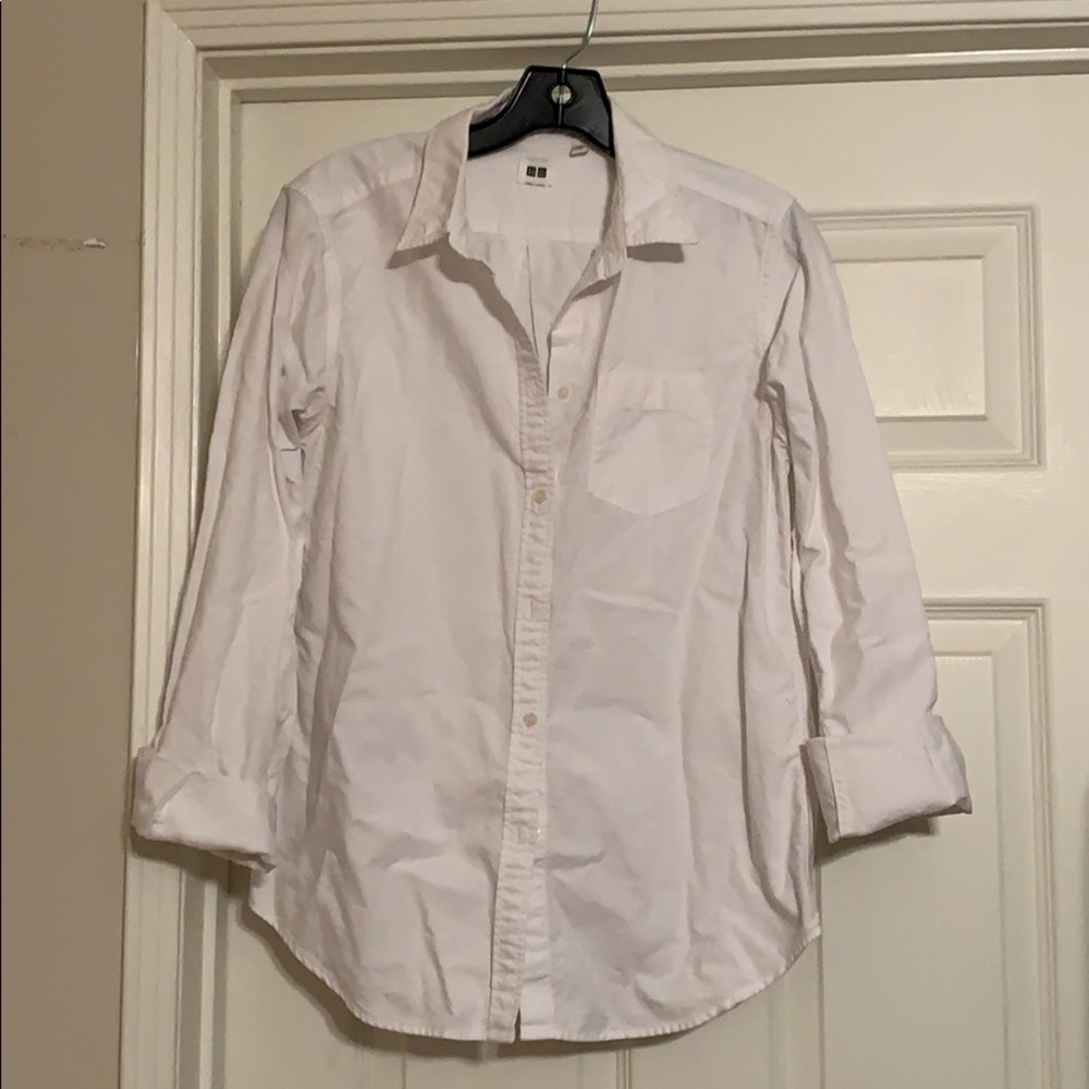 Uniqlo Women’s Fitted Button Up M